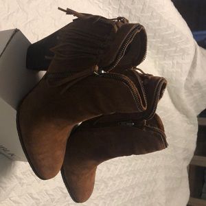 Fringe Tan Booties size 10M